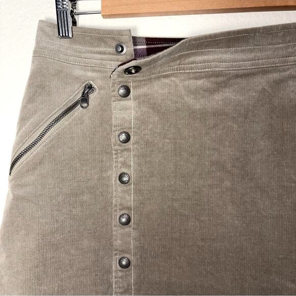 Kuhl Streamline Stretch Corduroy Mini Skirt Snap Front Women's Size 4 Tan - Picture 7 of 16